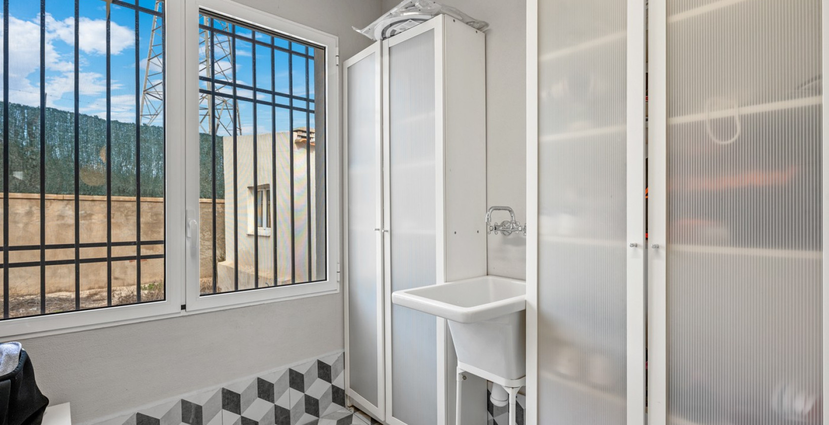 Resale - Villa - Elche/Elx