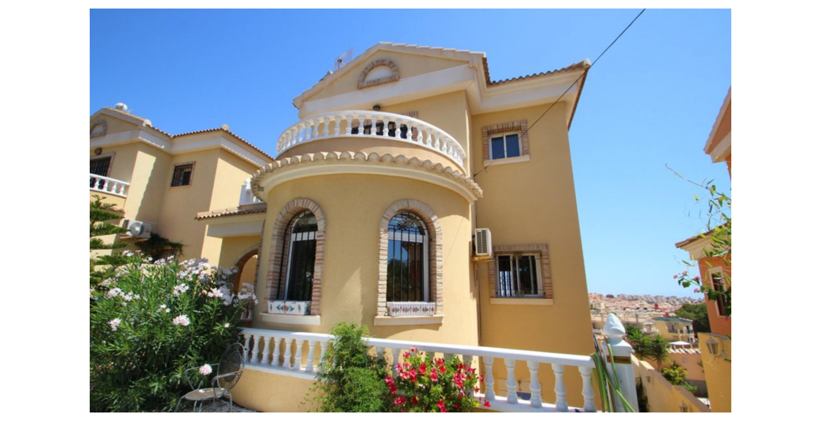 Resale - Villa - Villamartín - Villamartin