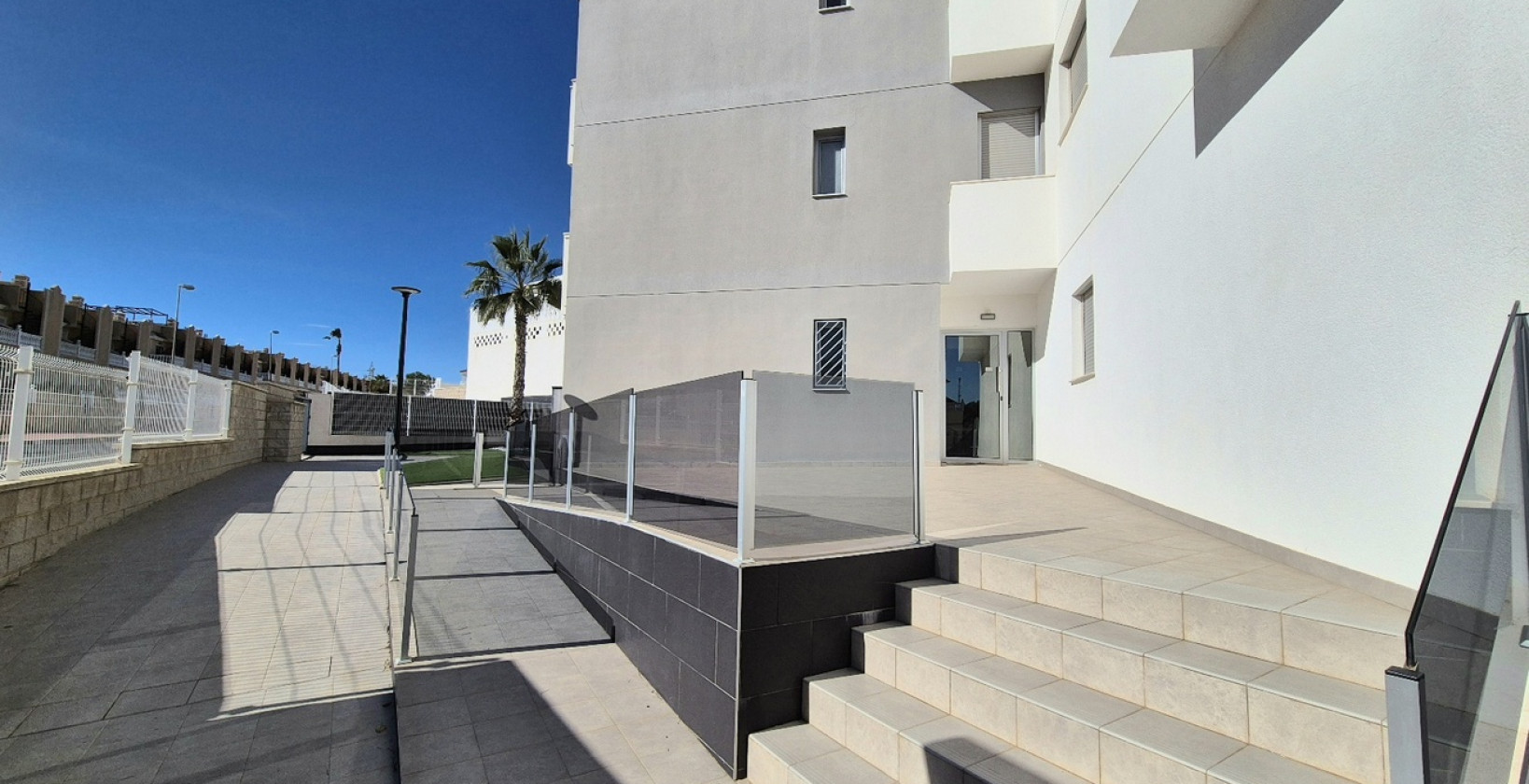 Resale - Apartment / flat - Villamartín - Costa Blanca