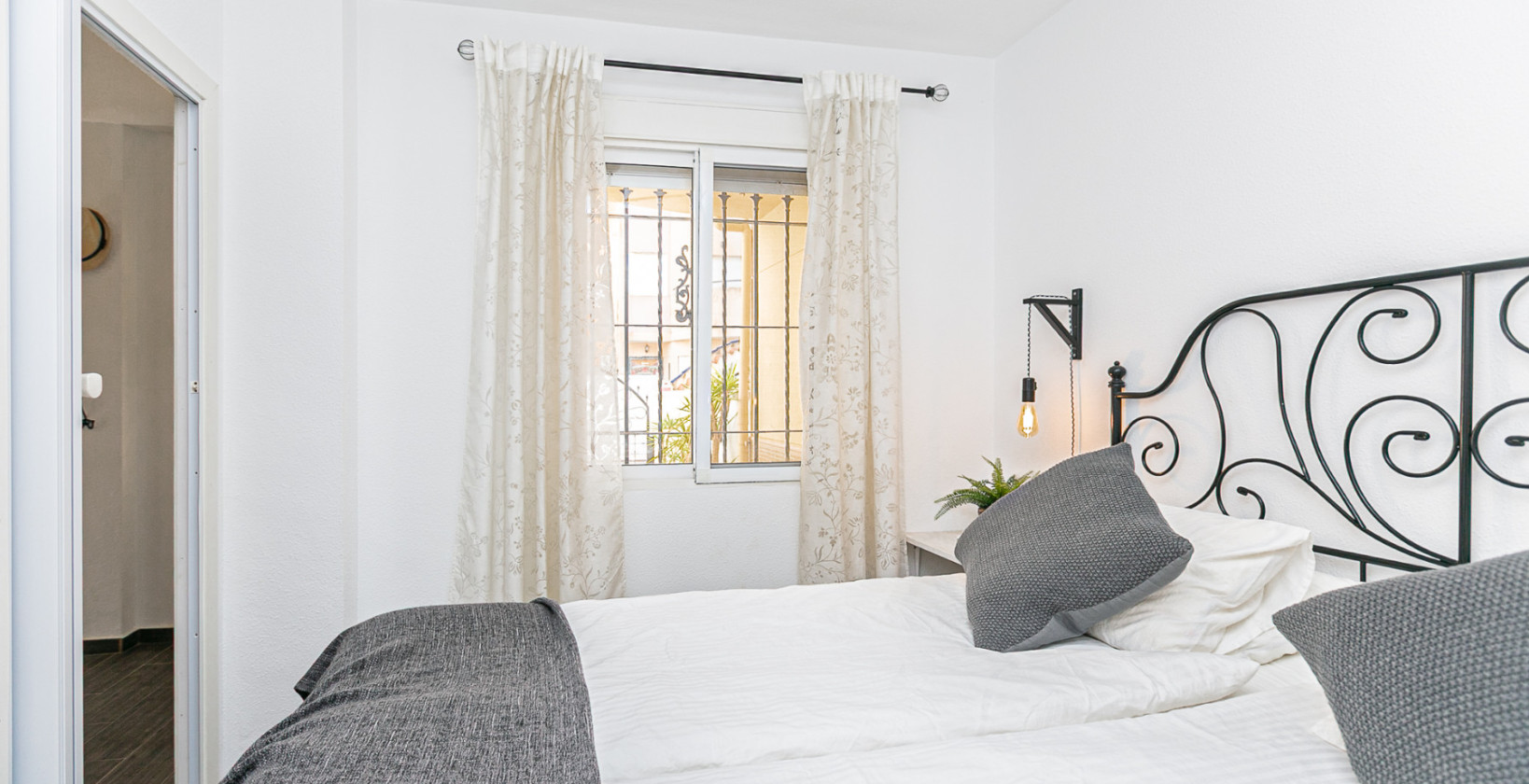 Resale - Townhouse - Torrevieja - Torretas