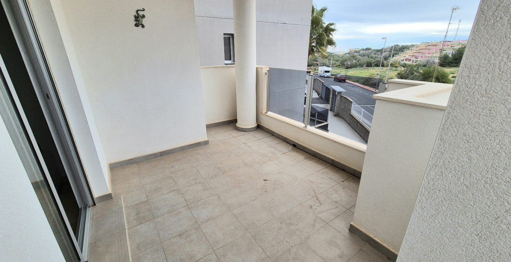 Resale - Apartment / flat - Villamartín - Costa Blanca