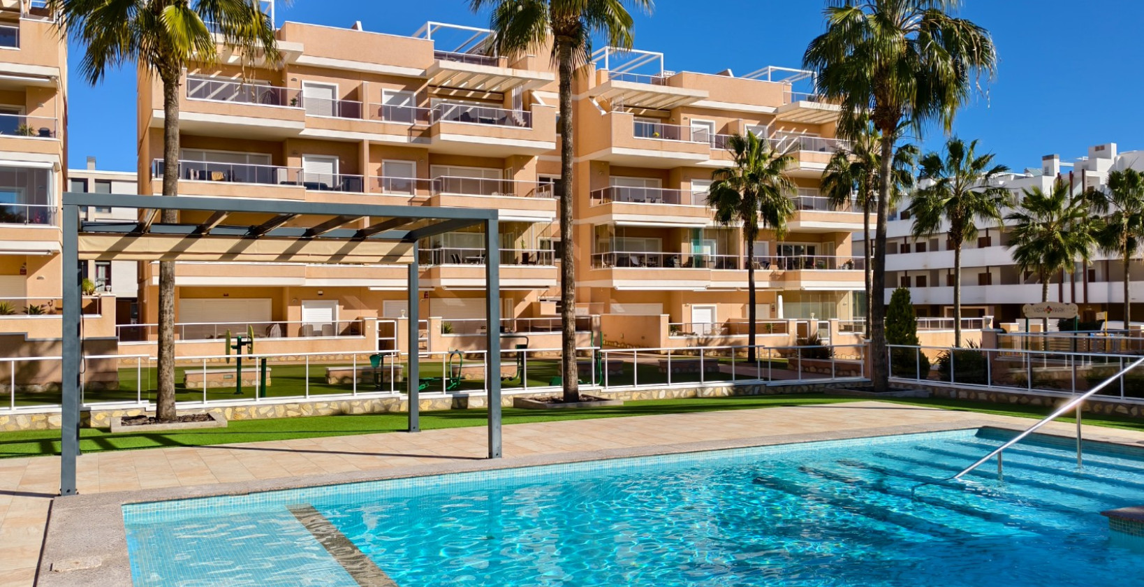 Resale - Apartment / flat - Orihuela Costa - Los Dolses