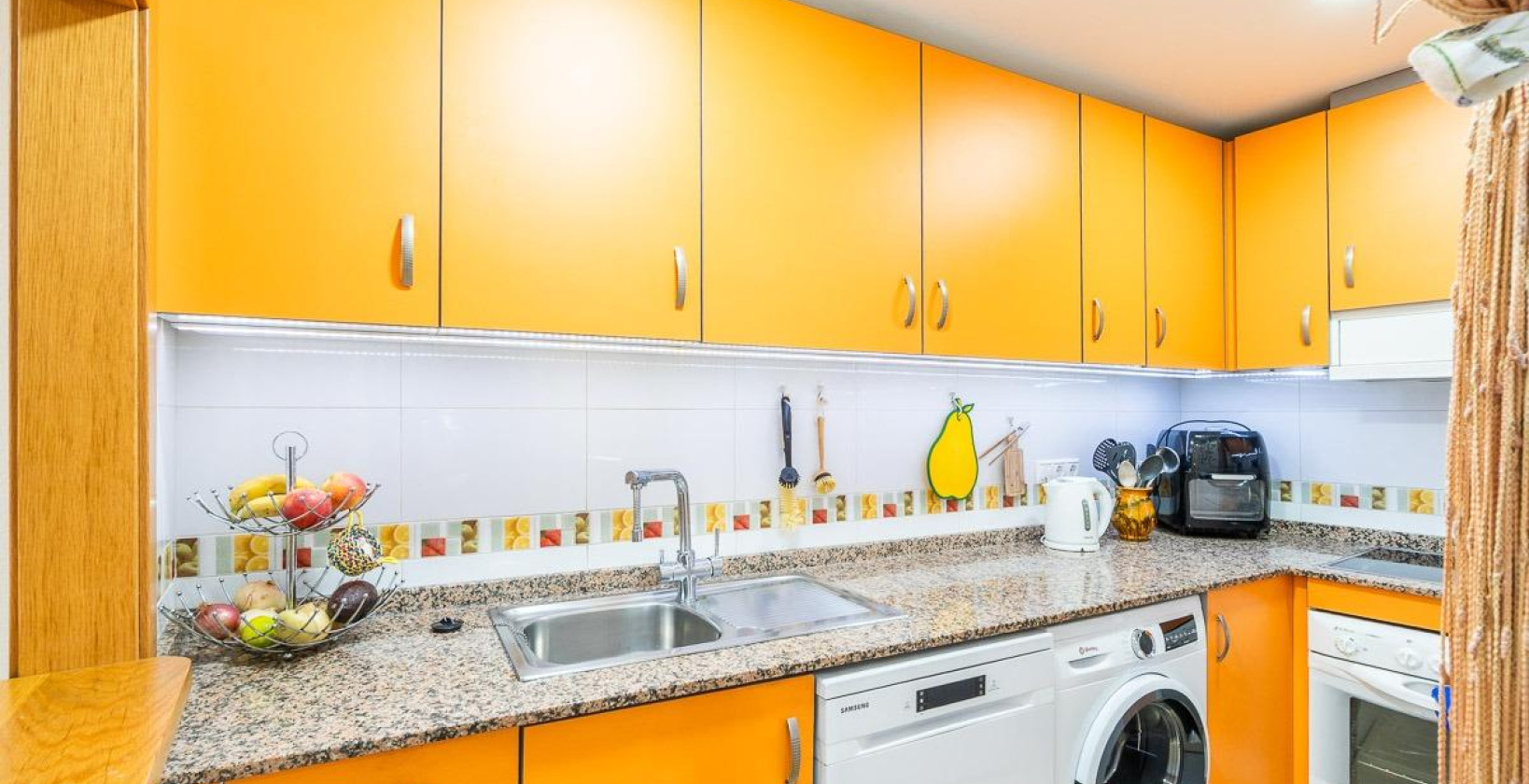 Resale - Apartment / flat - Torrevieja - Centro