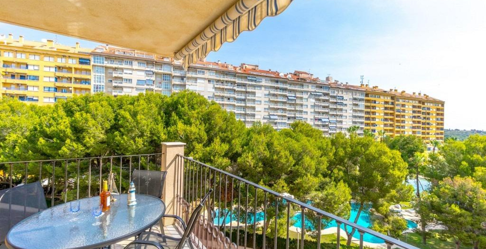 Resale - Apartment / flat - Orihuela Costa - Campoamor