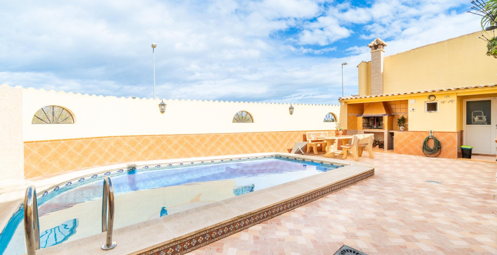 Resale - Apartment / flat - Orihuela Costa - Desamparados-Hurchillo-Torremendo