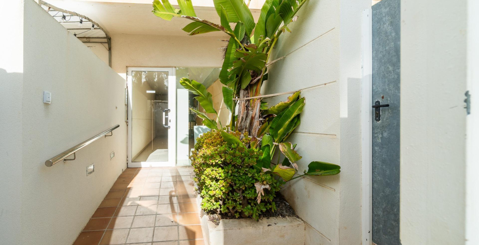 Resale - Apartment / flat - Guardamar del Segura - Puerto Deportivo