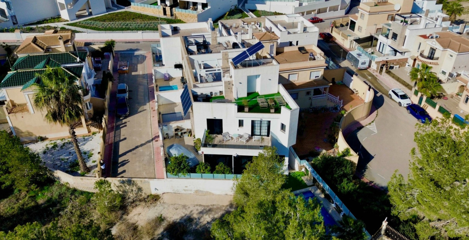 Resale - Villa - Orihuela Costa - Villamartín