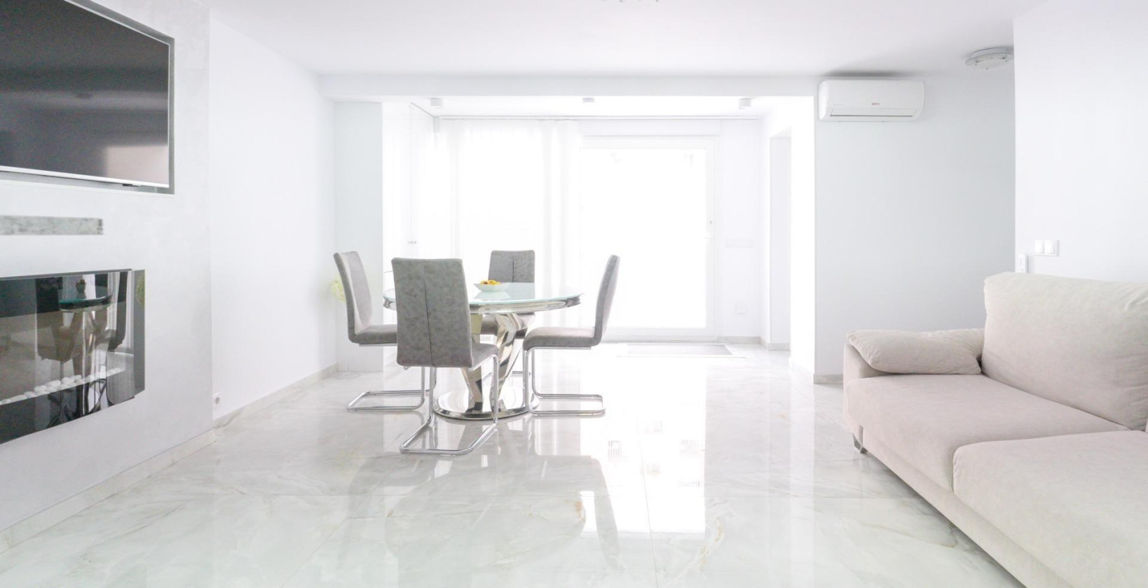 Resale - Apartment / flat - Torrevieja - Punta prima