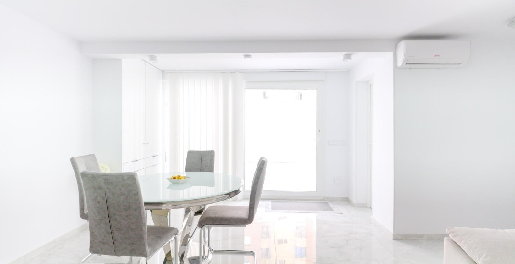 Resale - Apartment / flat - Torrevieja - Punta prima