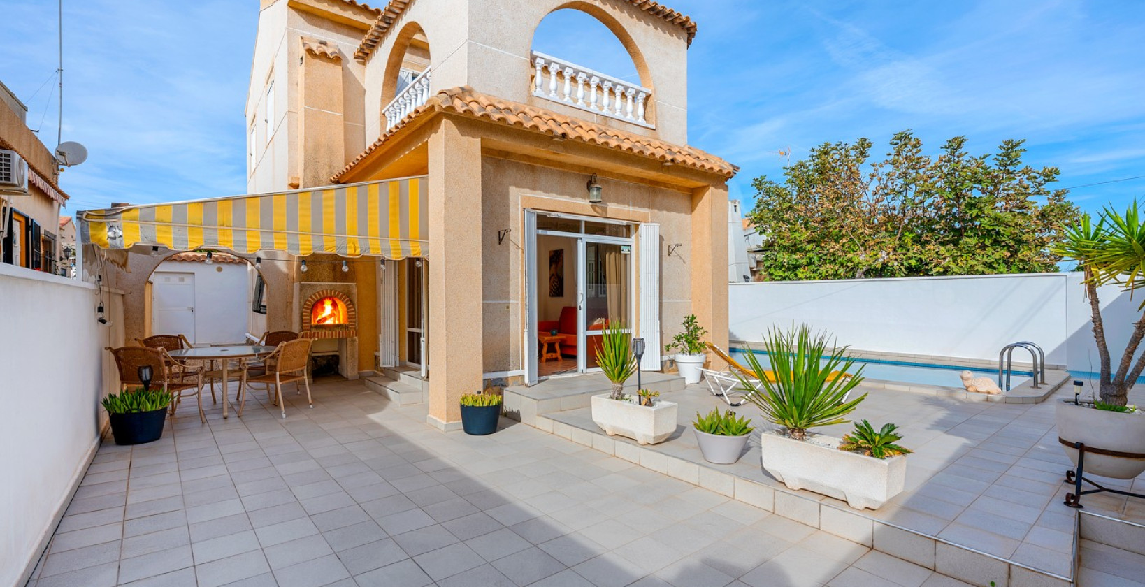 Resale - Villa - Orihuela Costa - Playa Flamenca