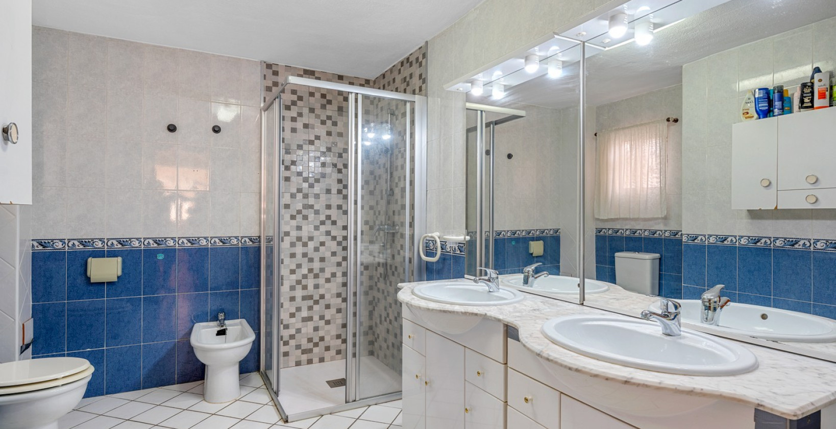 Resale - Villa - Orihuela Costa - Playa Flamenca