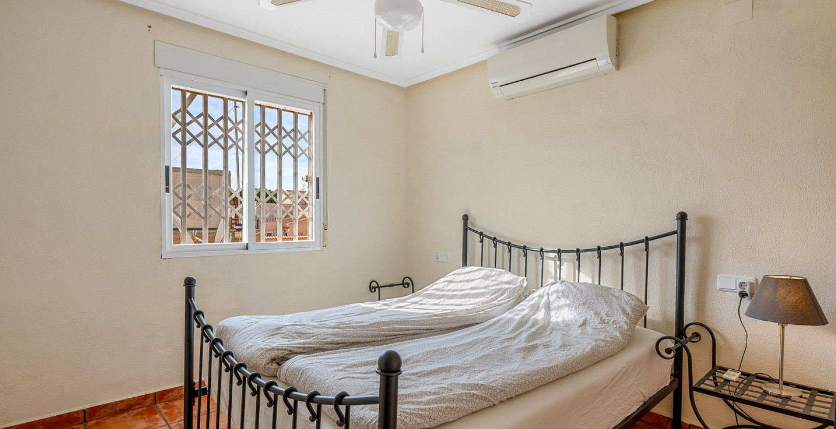 Resale - Villa - Orihuela Costa - Playa Flamenca