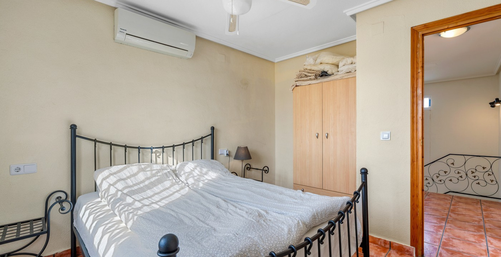 Resale - Villa - Orihuela Costa - Playa Flamenca