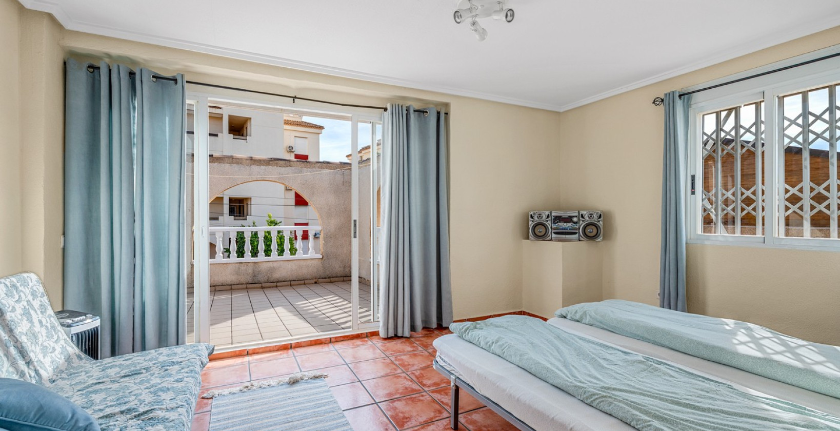 Resale - Villa - Orihuela Costa - Playa Flamenca
