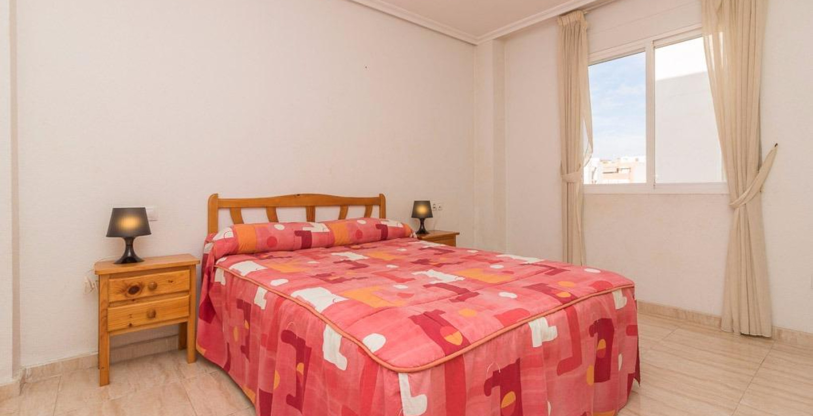 Resale - Apartment / flat - Torrevieja - Centro