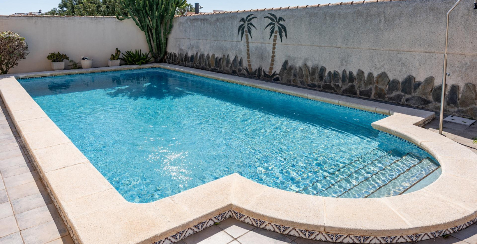 Resale - Villa - Orihuela Costa - Playa Flamenca