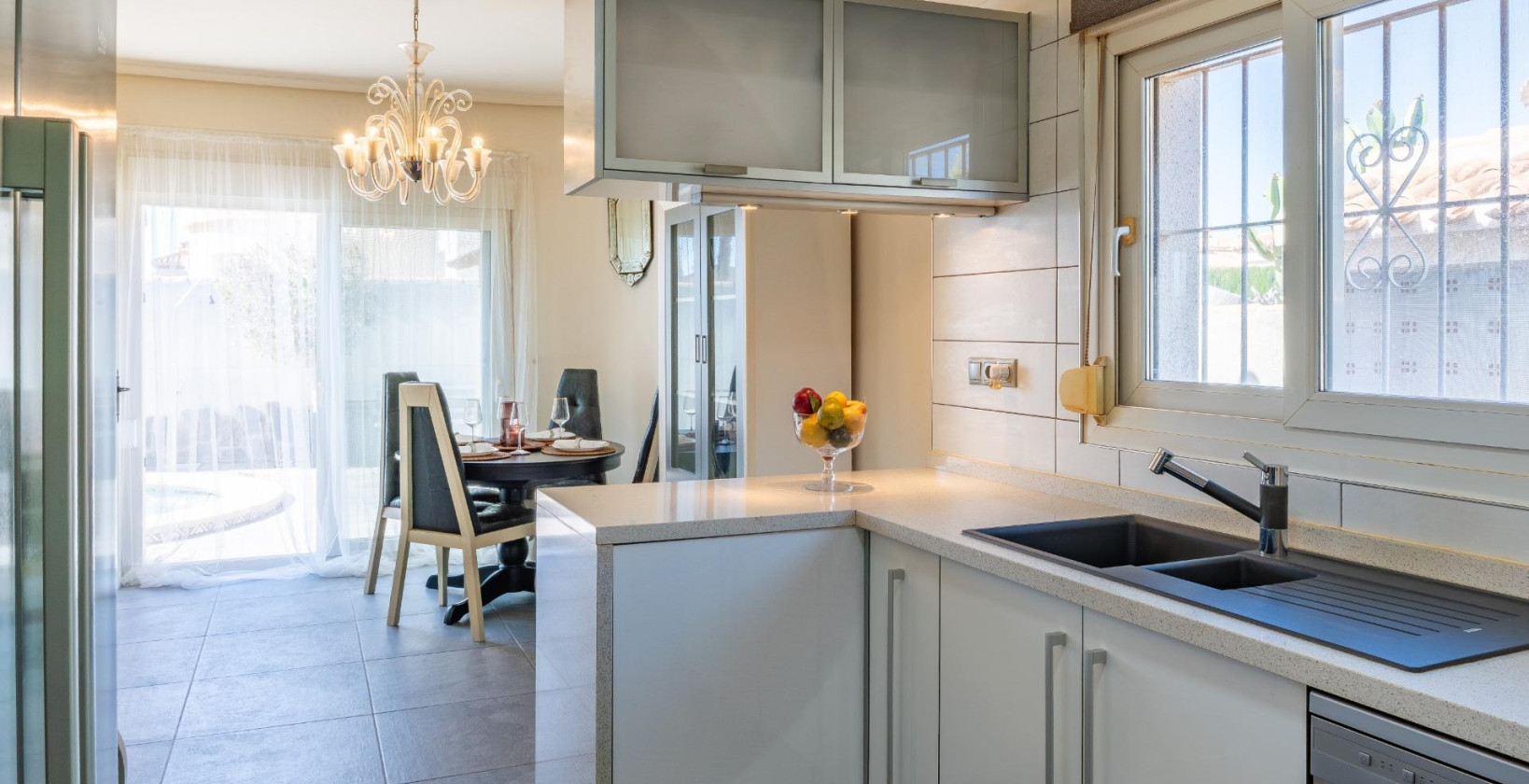 Resale - Villa - Orihuela Costa - Playa Flamenca