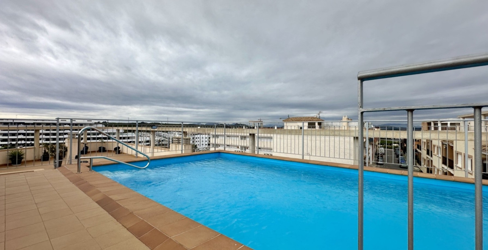 Resale - Apartment / flat - San Miguel de Salinas