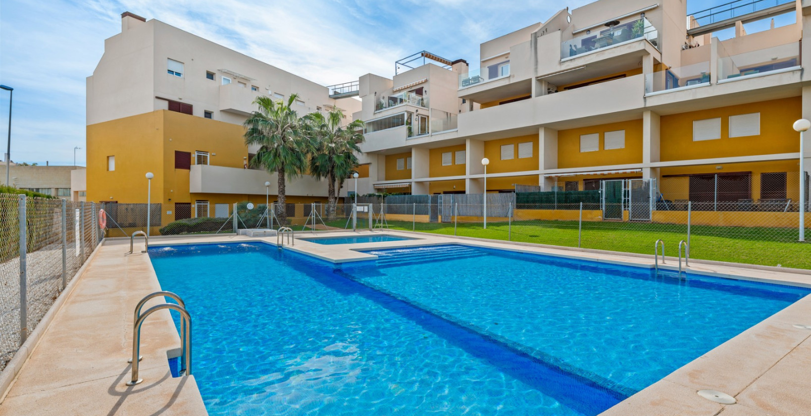 Återförsäljning - Lägenhet / lägenhet - Orihuela Costa - Playa Flamenca