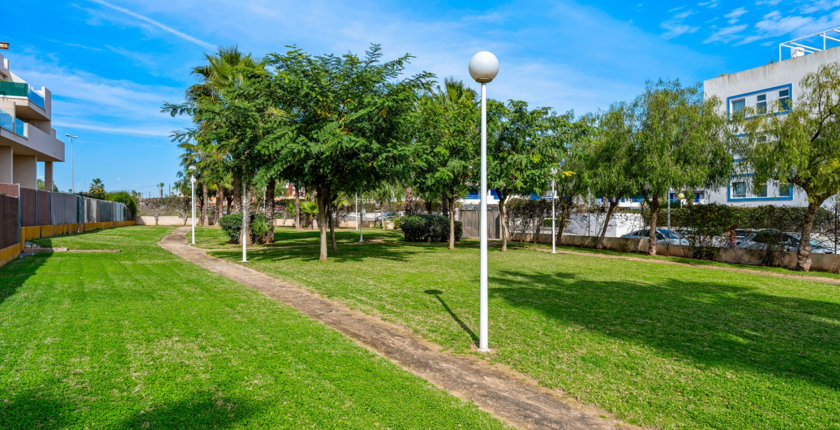 Återförsäljning - Lägenhet / lägenhet - Orihuela Costa - Playa Flamenca