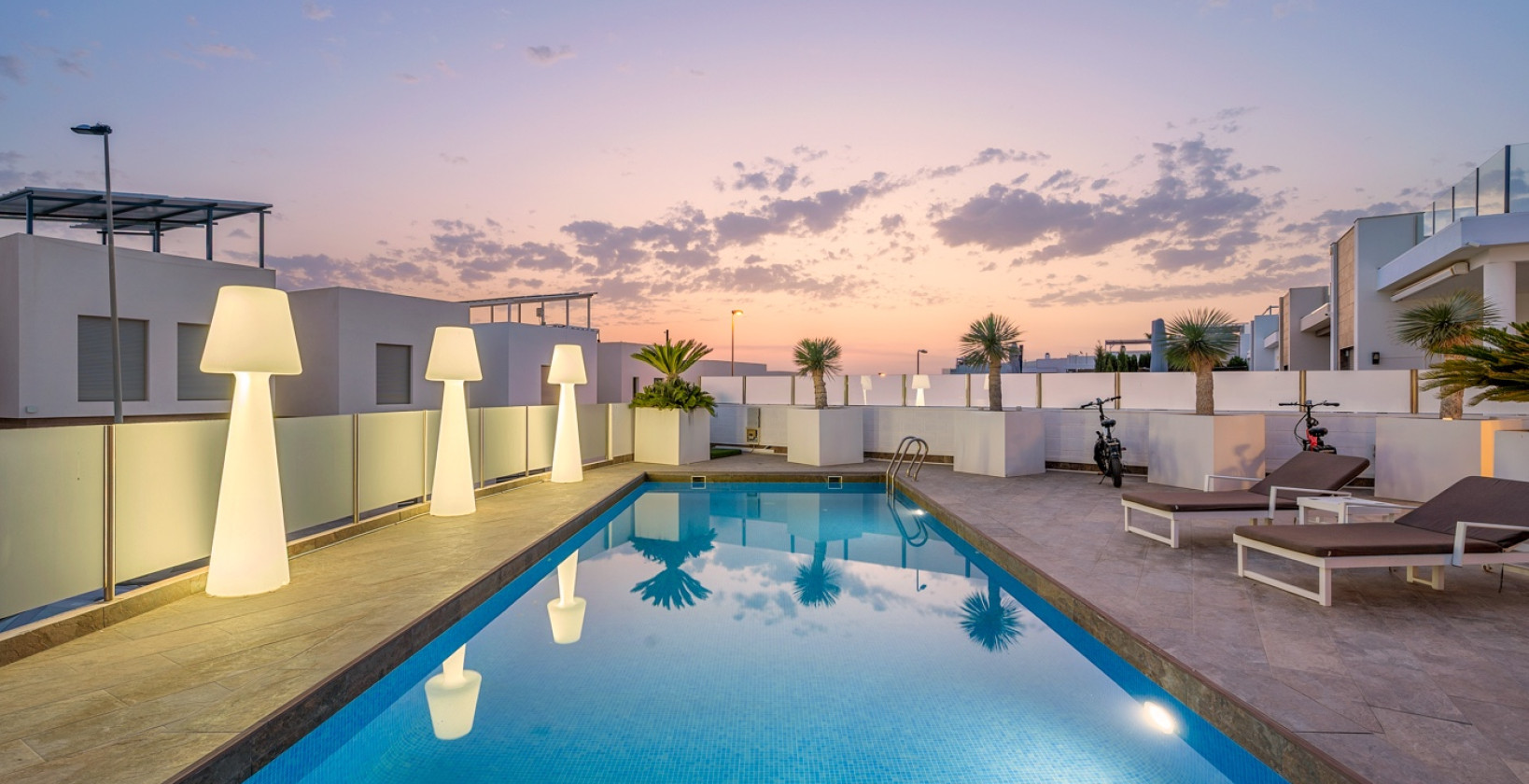 Återförsäljning - Villa - Orihuela Costa - Villamartín