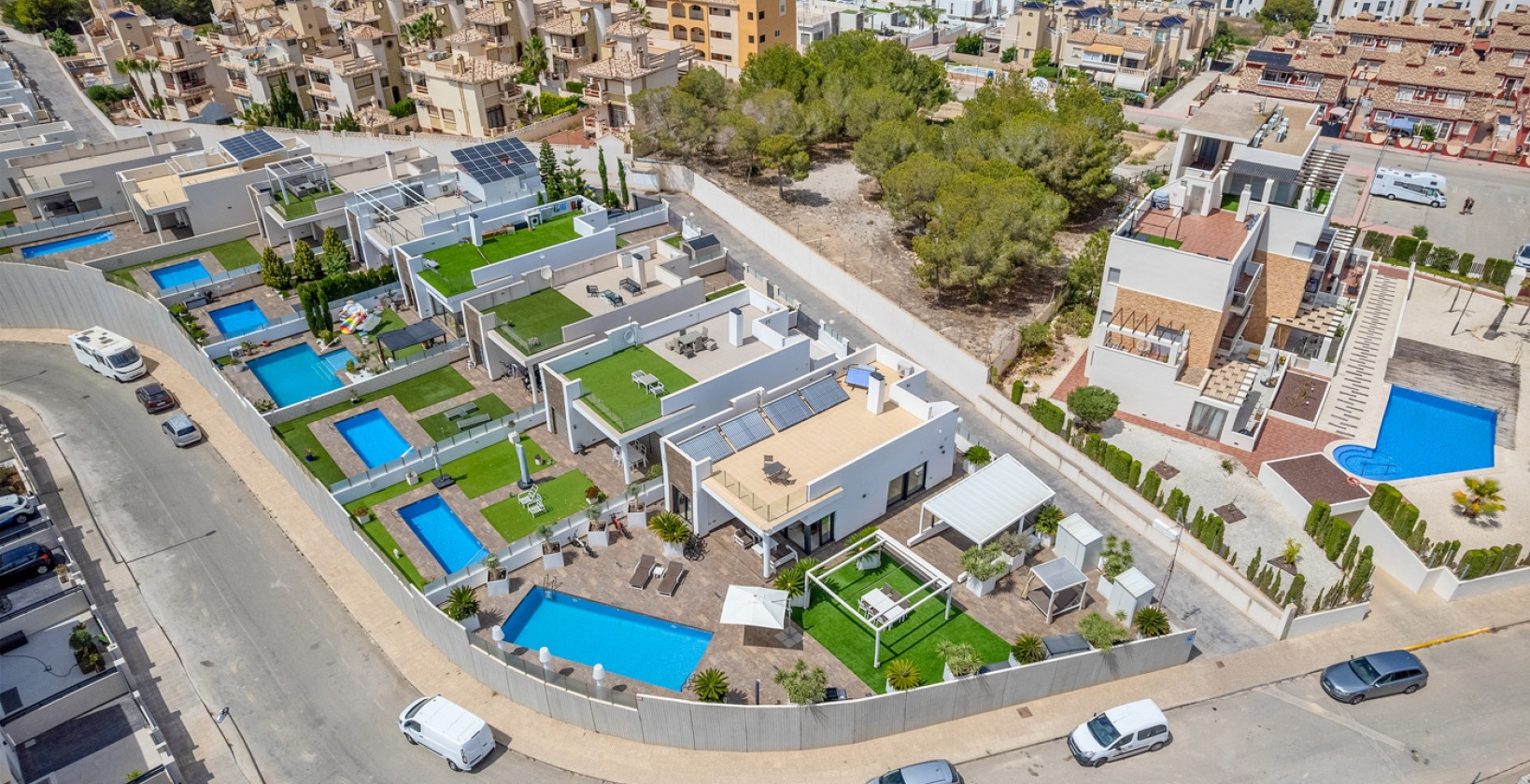 Återförsäljning - Villa - Orihuela Costa - Villamartín