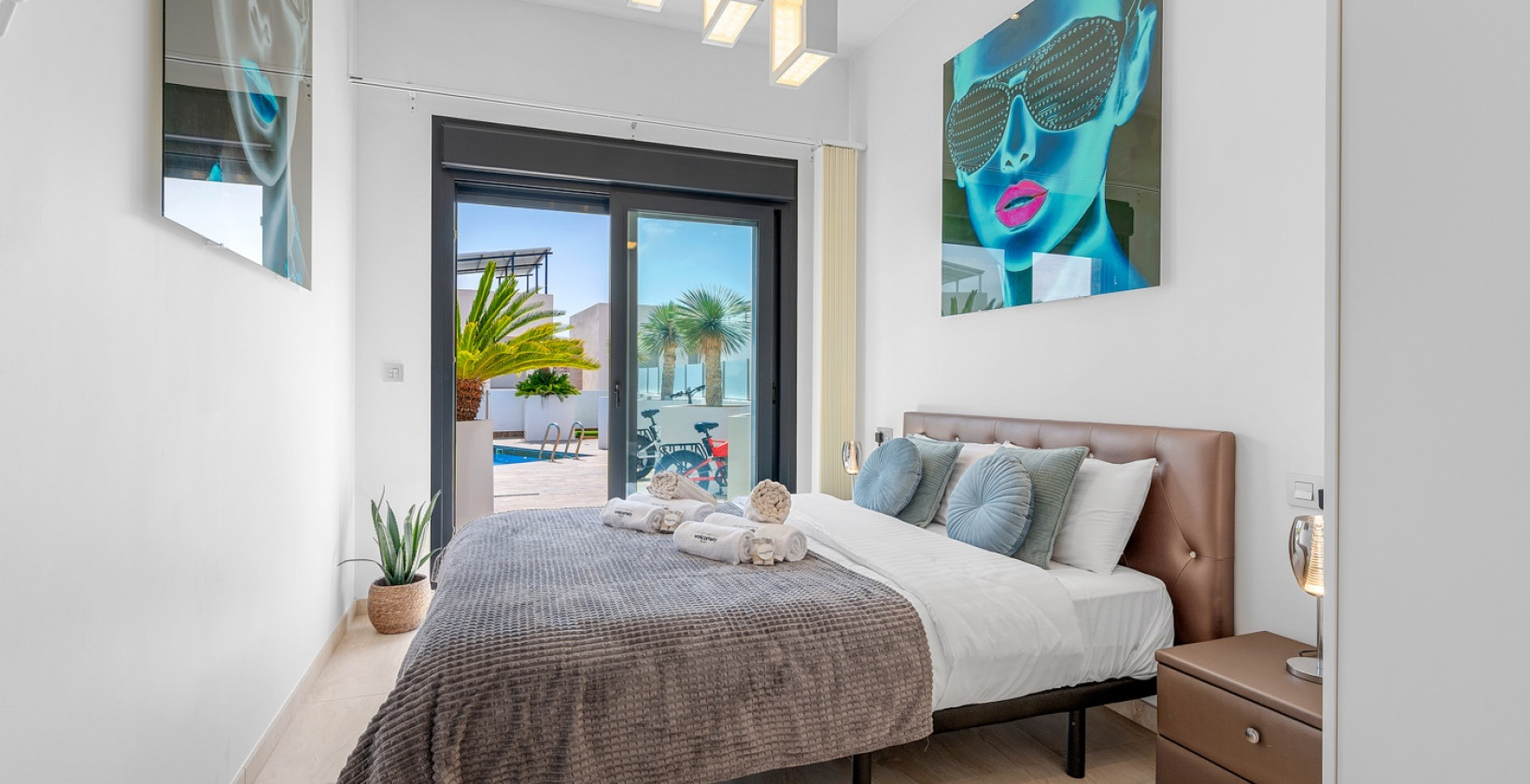 Återförsäljning - Villa - Orihuela Costa - Villamartín