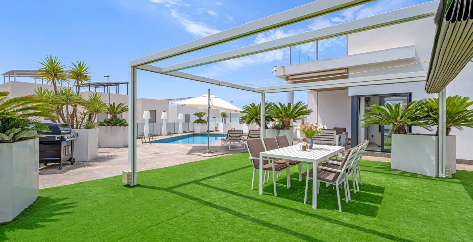 Återförsäljning - Villa - Orihuela Costa - Villamartín