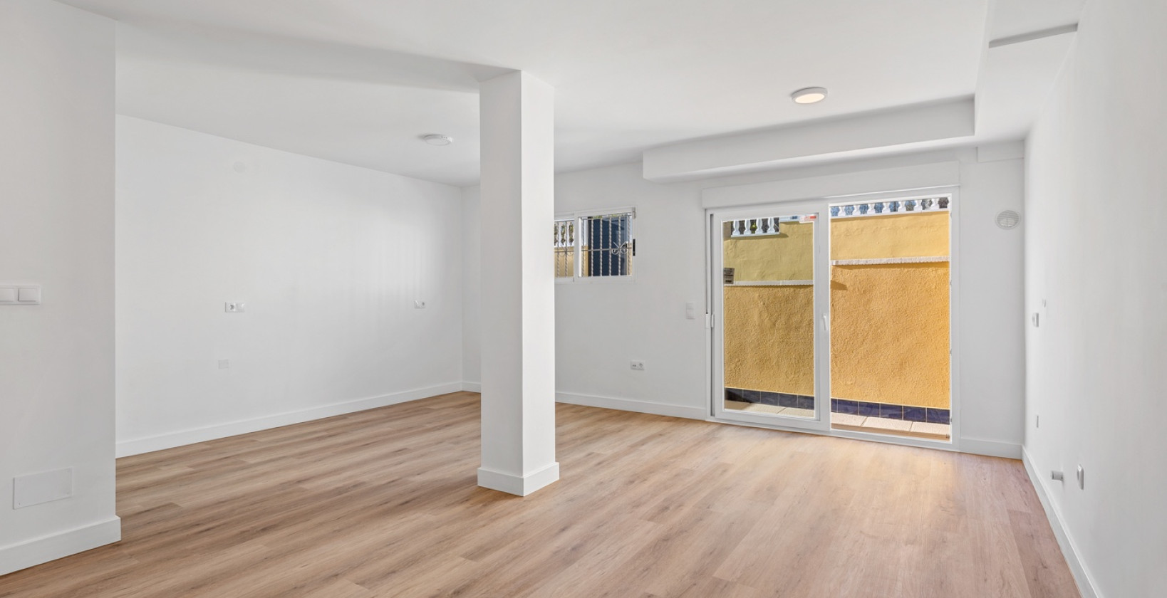 Reventa - Villa Semi Adosada - Benimar