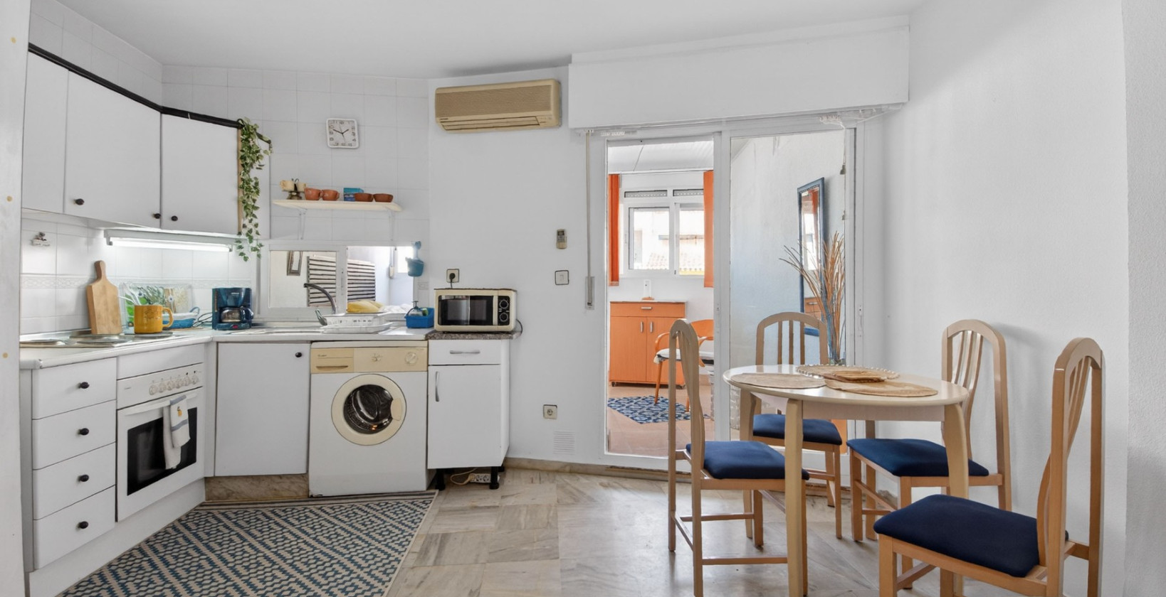 Resale - Apartment / flat - Torrevieja - Playa del Cura