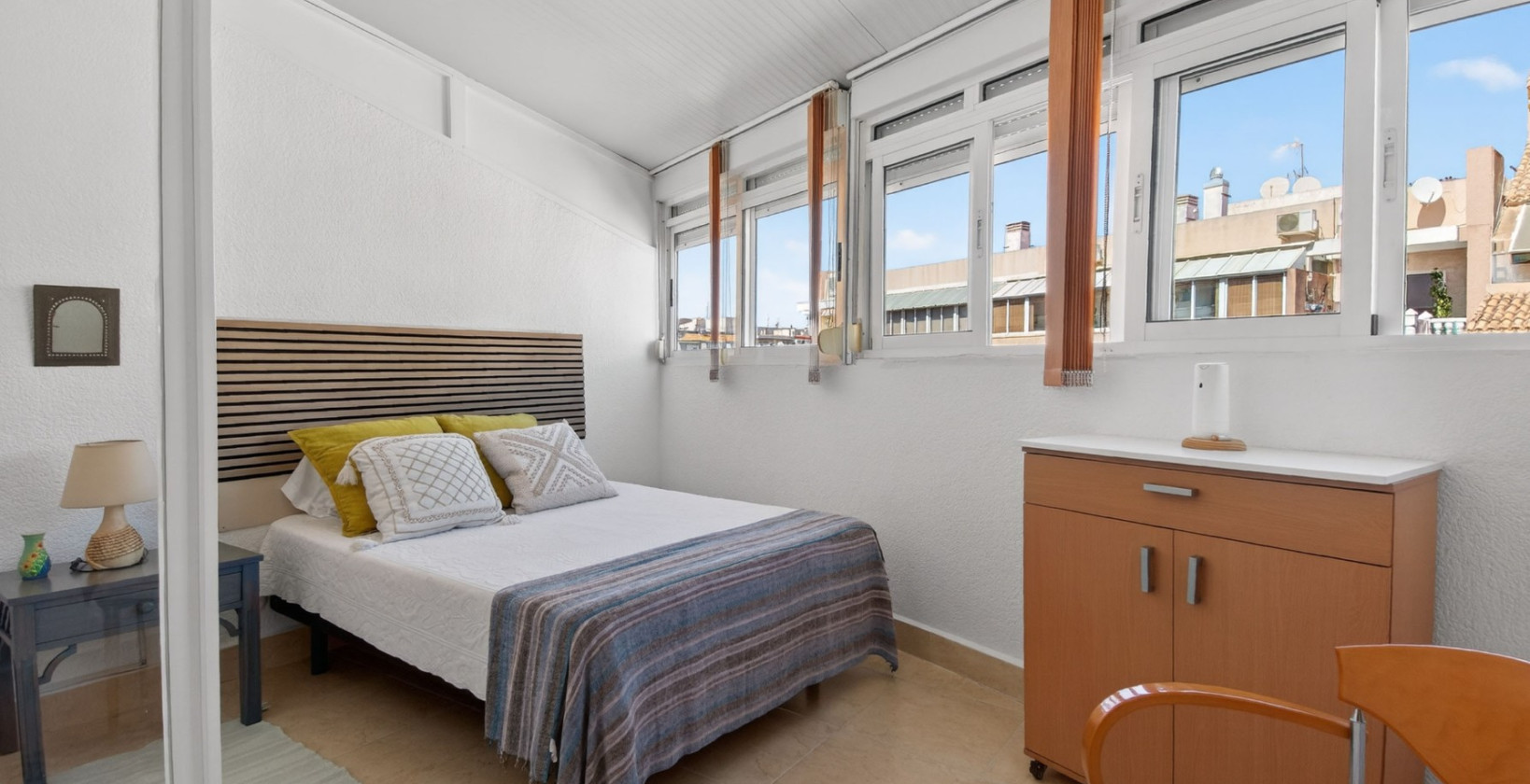 Resale - Apartment / flat - Torrevieja - Playa del Cura