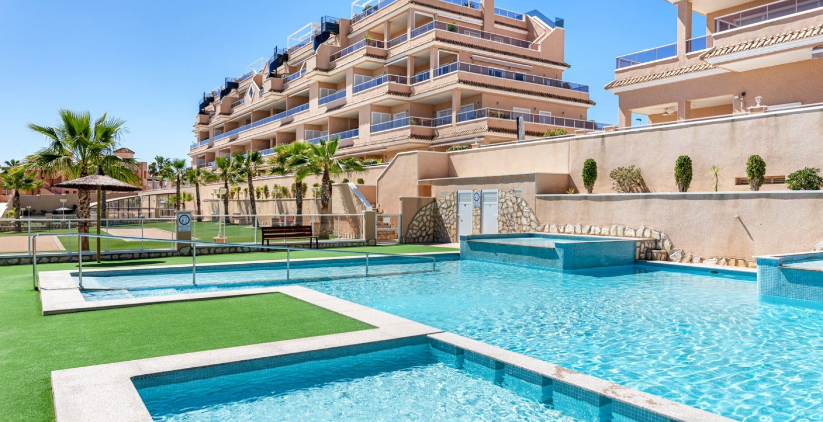 Återförsäljning - Lägenhet / lägenhet - Los Altos - Torrevieja