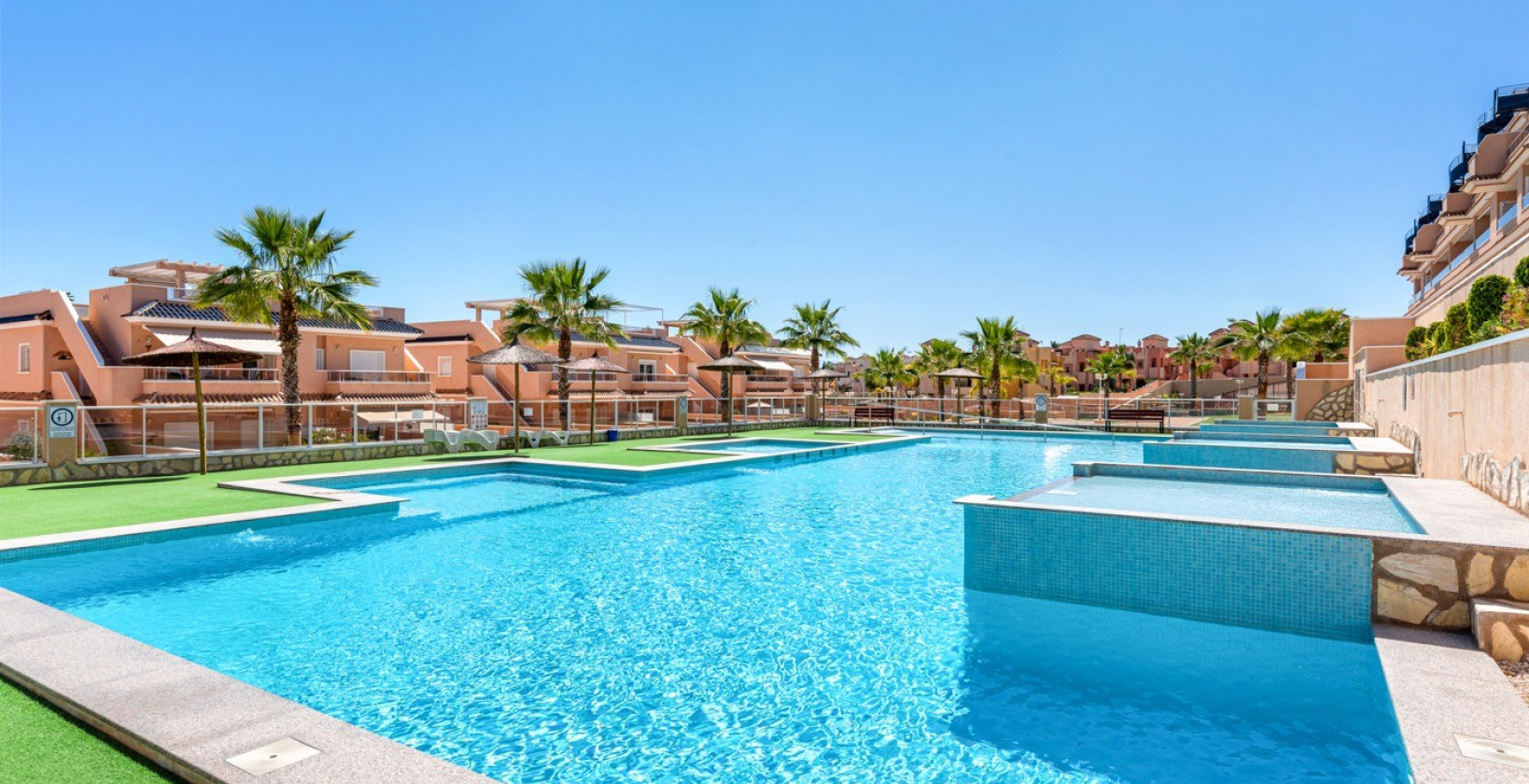 Återförsäljning - Lägenhet / lägenhet - Los Altos - Torrevieja