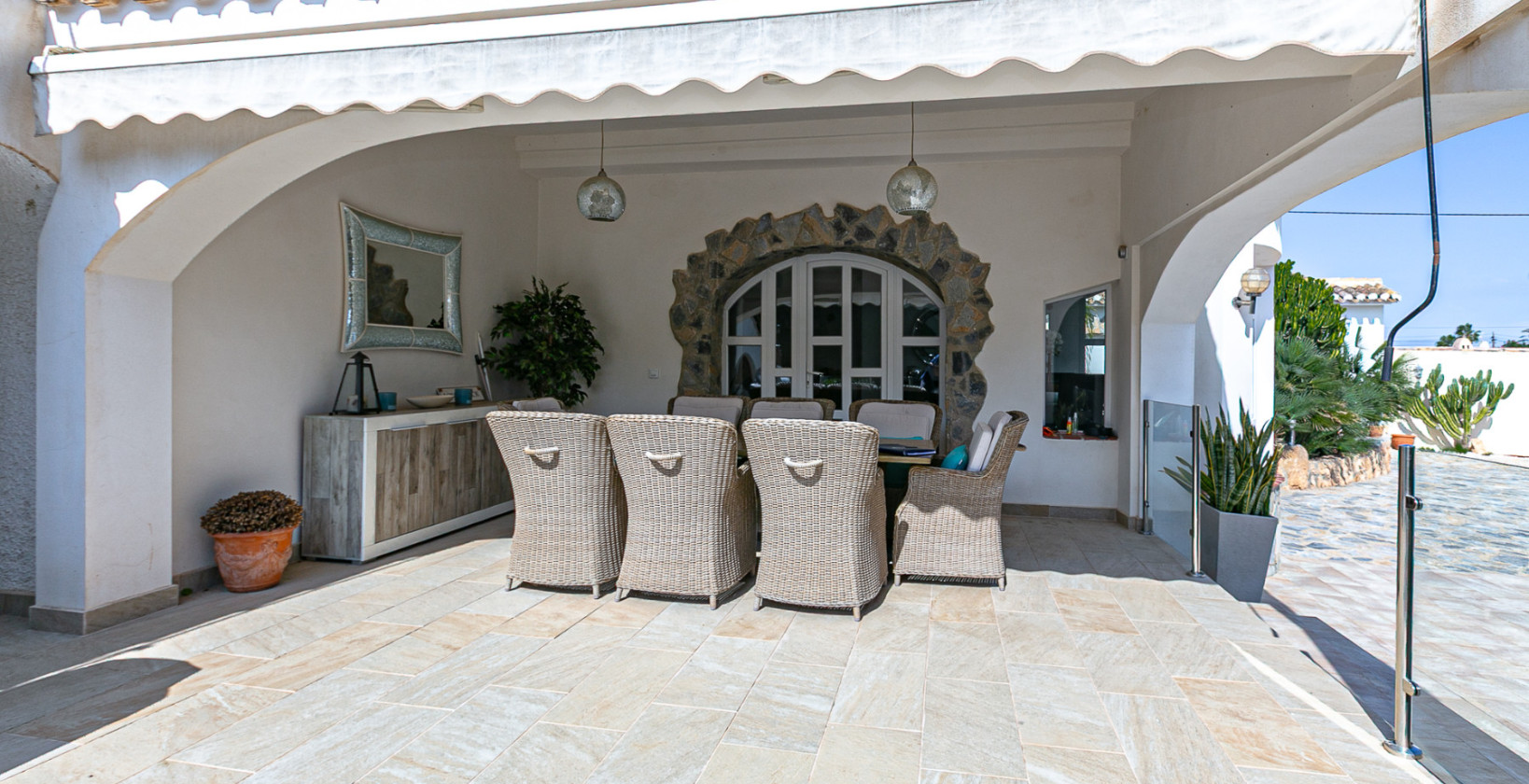 Återförsäljning - Villa - Campoamor - Lomas de Don Juan