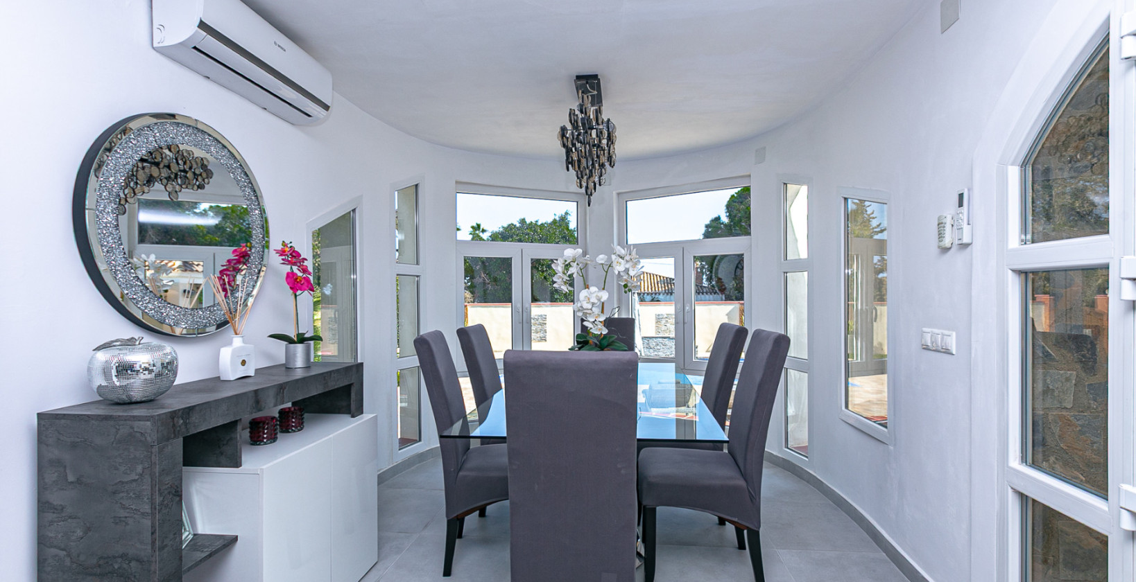 Återförsäljning - Villa - Campoamor - Lomas de Don Juan