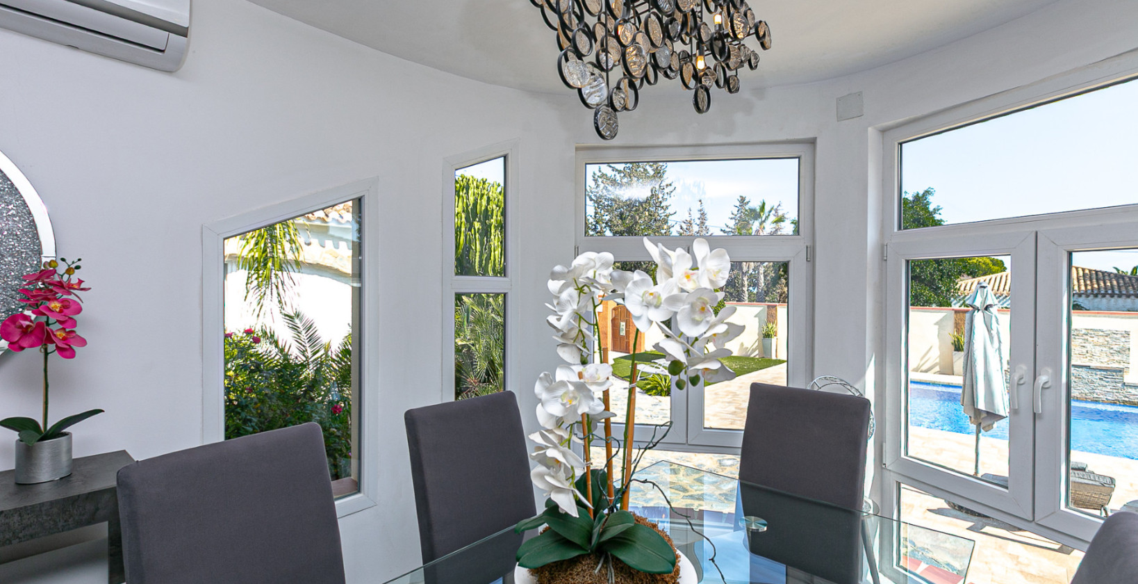 Återförsäljning - Villa - Campoamor - Lomas de Don Juan