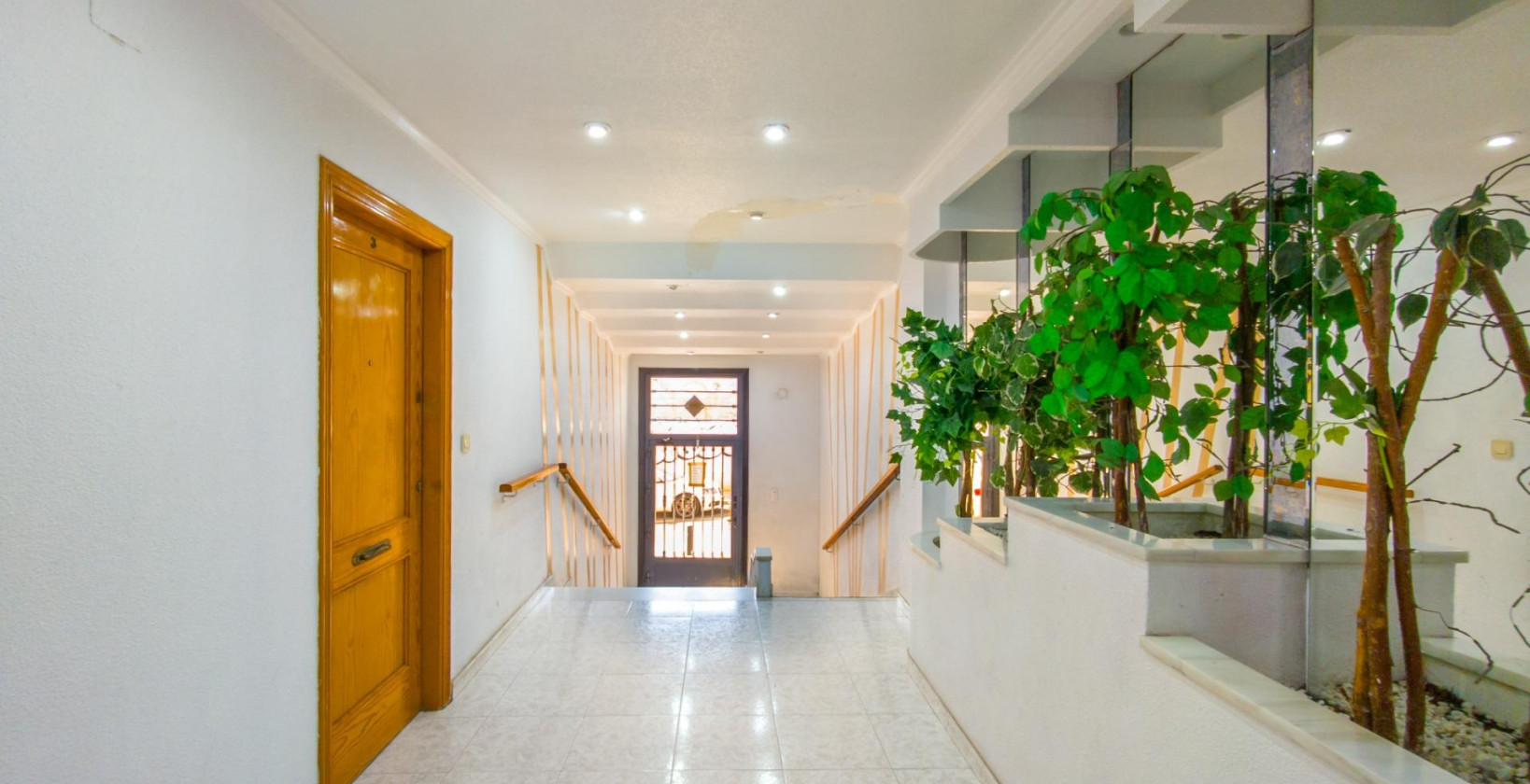 Resale - Apartment / flat - Torrevieja - Estacion de autobuses