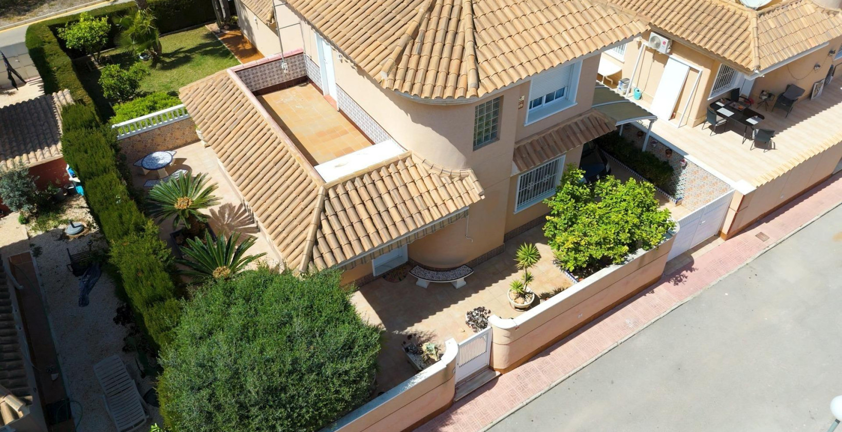 Resale - Villa - Torrevieja - Los Balcones - Los Altos del Edén