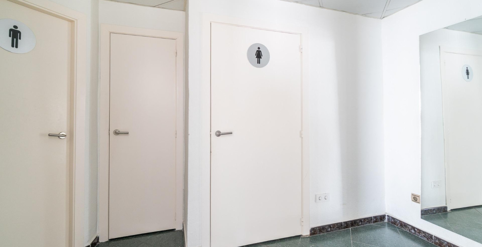 Alquiler a largo plazo - Comercial - Orihuela Costa - Playa Flamenca