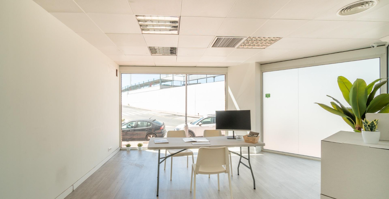 Alquiler a largo plazo - Comercial - Orihuela Costa - Playa Flamenca