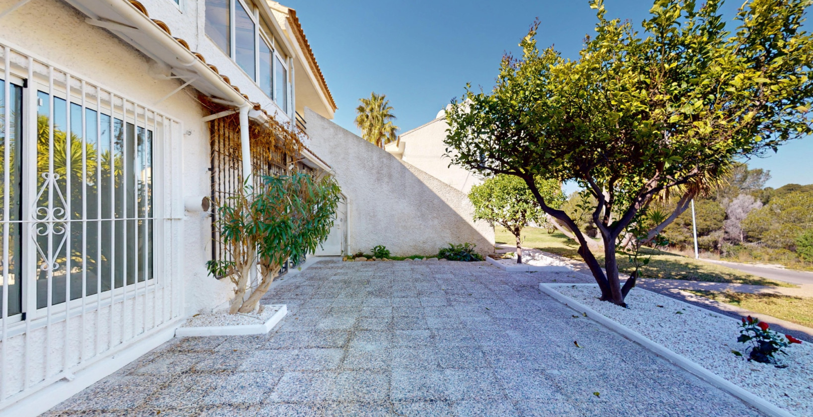 Resale - Apartment / flat - Orihuela Costa - Villamartín