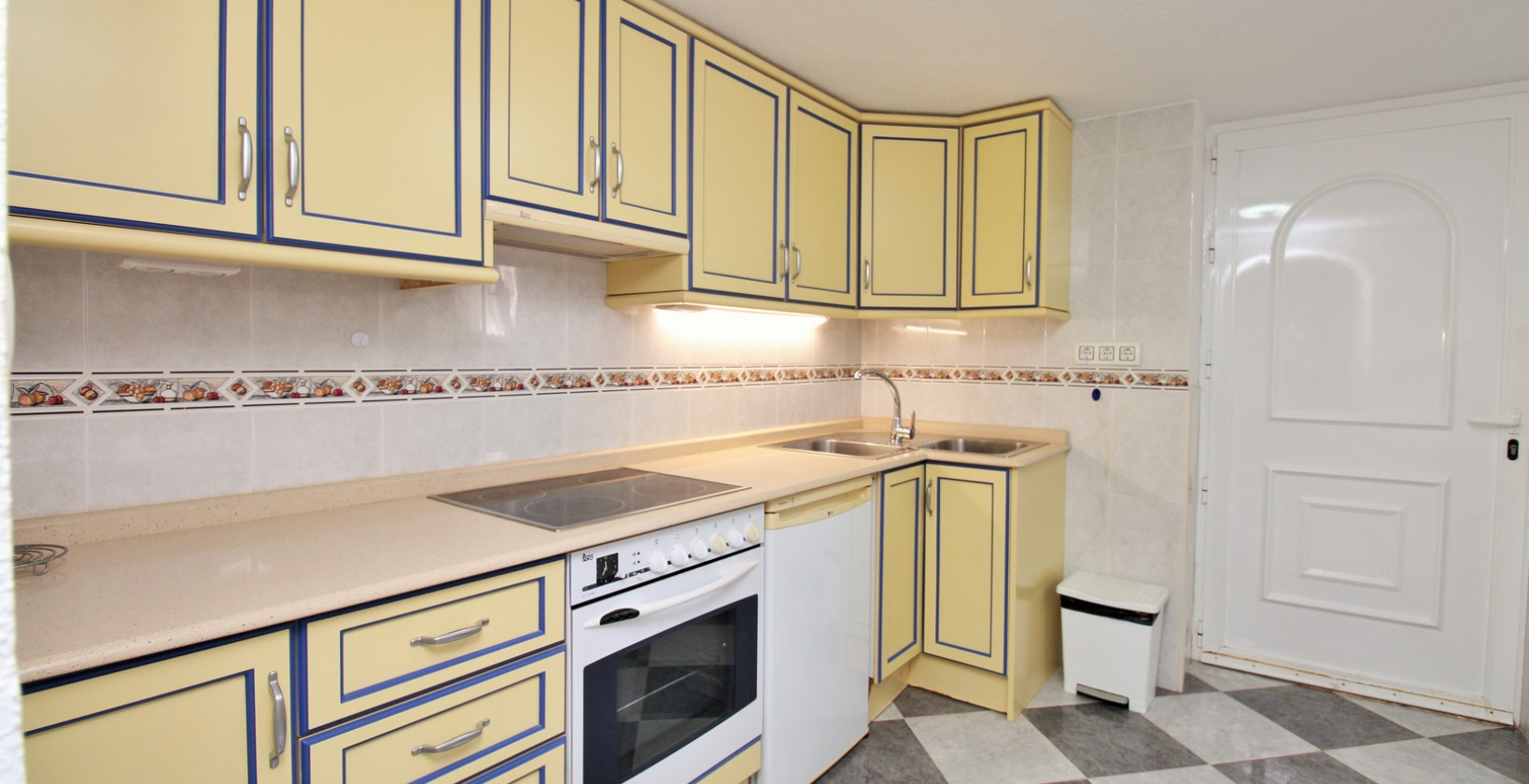 Reventa - Chalet - Villamartín - Villamartin