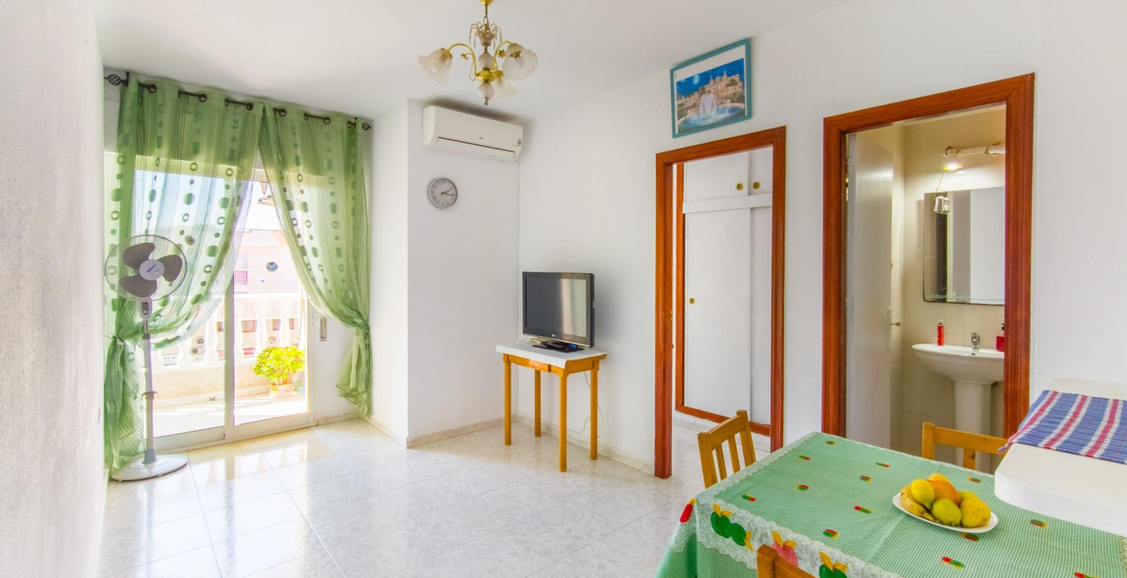 Resale - Apartment / flat - Torrevieja - Estacion de autobuses