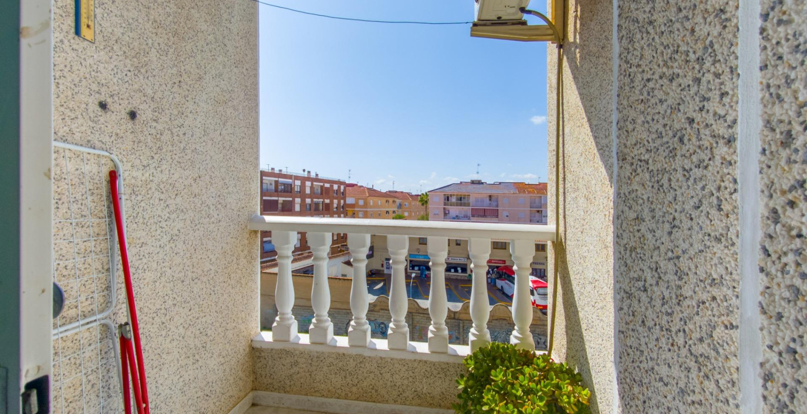 Resale - Apartment / flat - Torrevieja - Estacion de autobuses