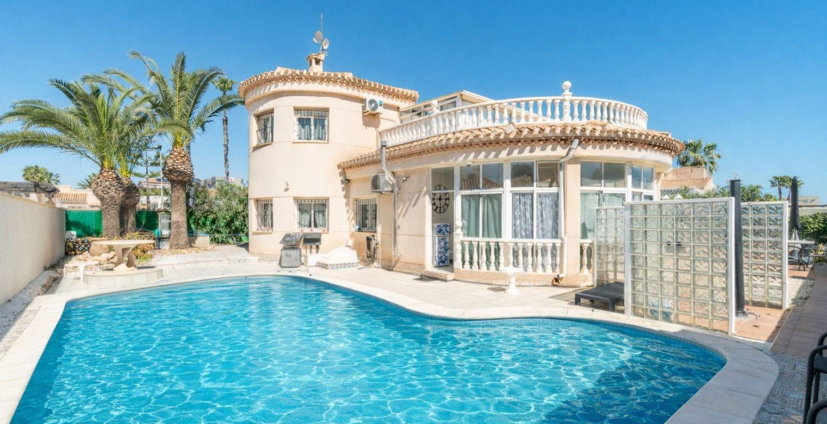 Återförsäljning - Villa - Orihuela Costa - La Zenia