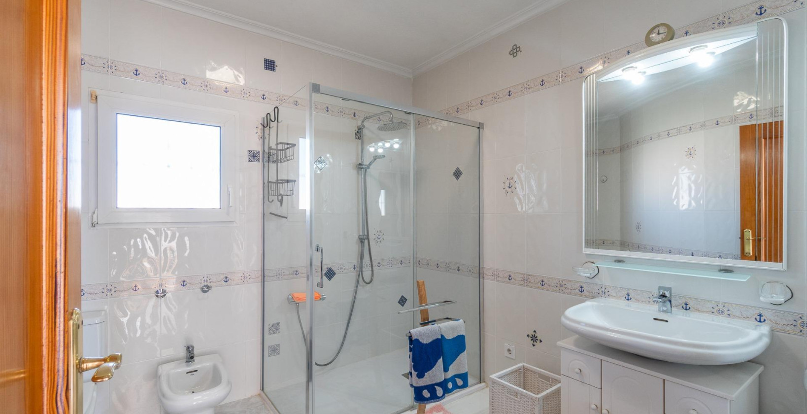 Återförsäljning - Villa - Orihuela Costa - La Zenia