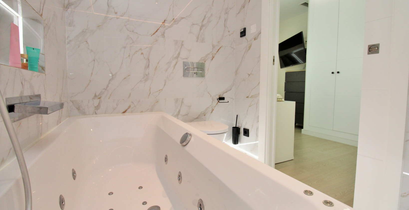 Resale - Apartment / flat - Torrevieja - torrevieja