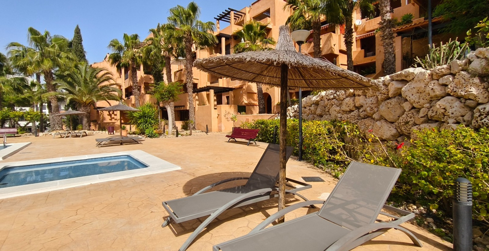 Resale - Apartment / flat - Orihuela Costa - Villamartín