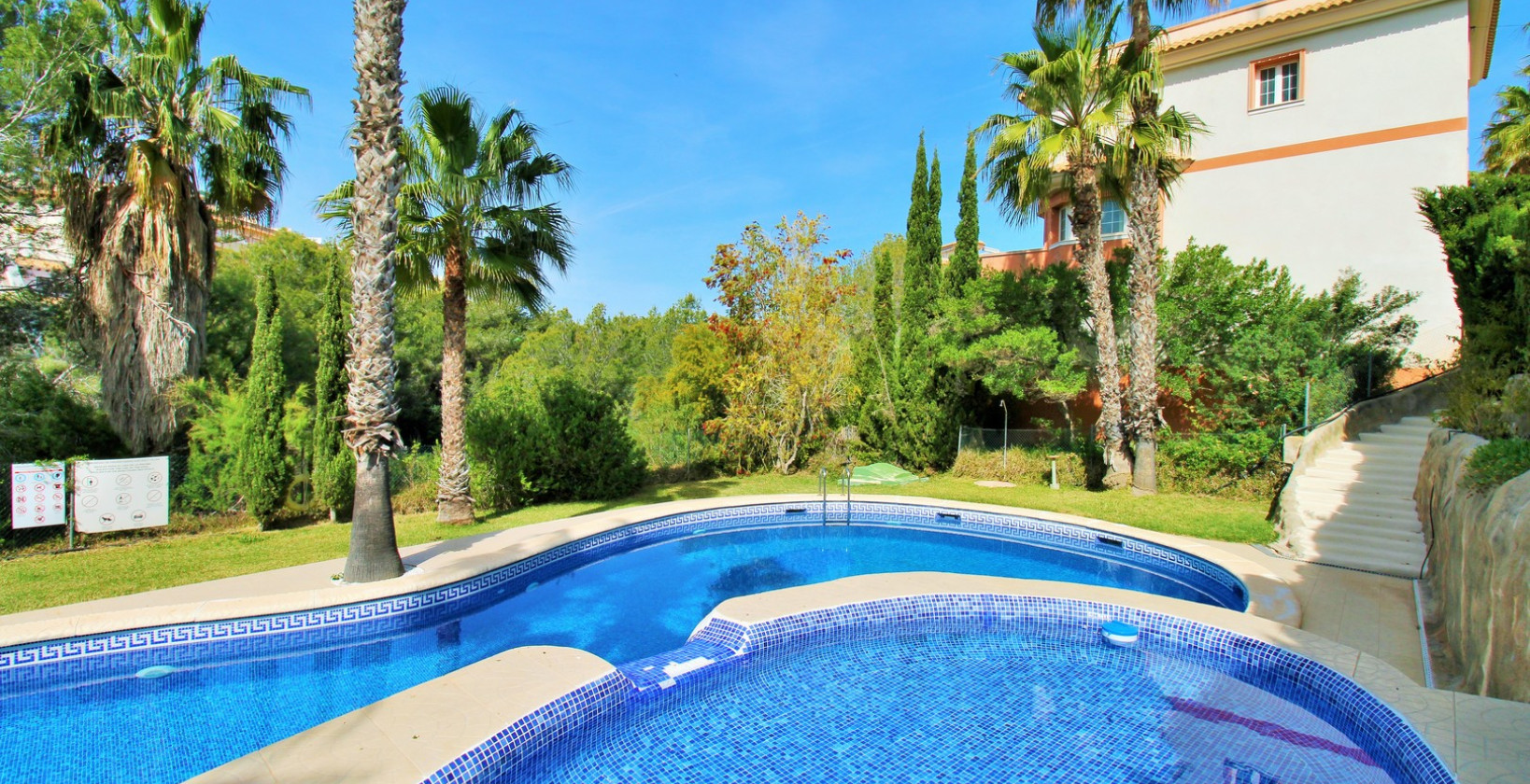 Resale - Townhouse - Villamartín - Villamartin