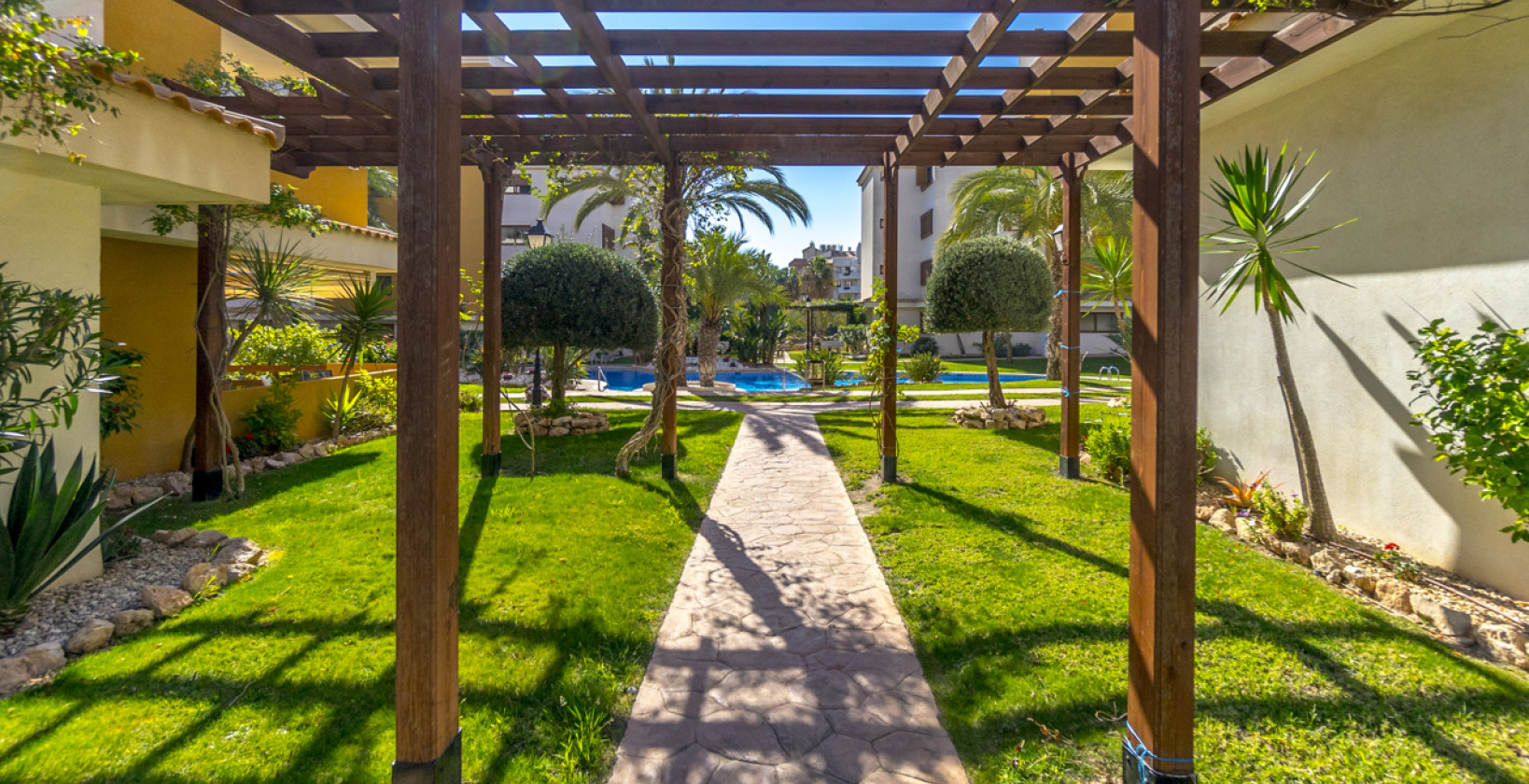 Återförsäljning - Lägenhet / lägenhet - Torrevieja - Punta Prima